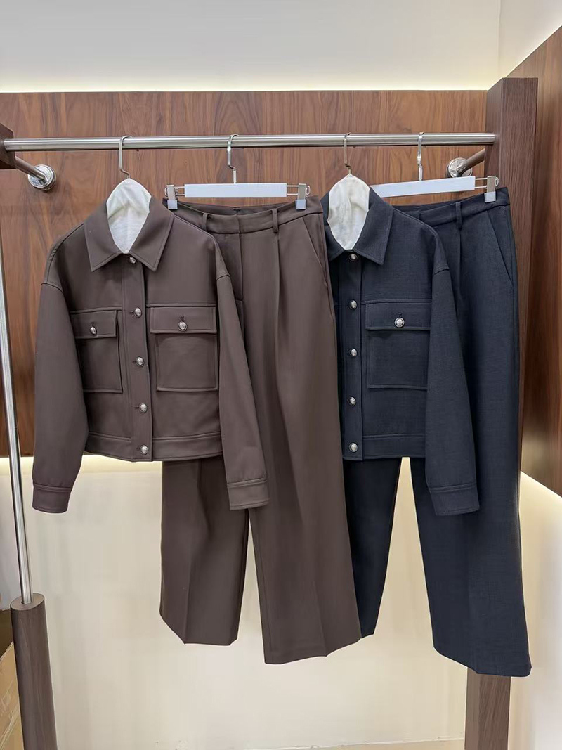 Collared Cargo Cropped Jacket  - Wool Suit Jacket ulasan dan harga